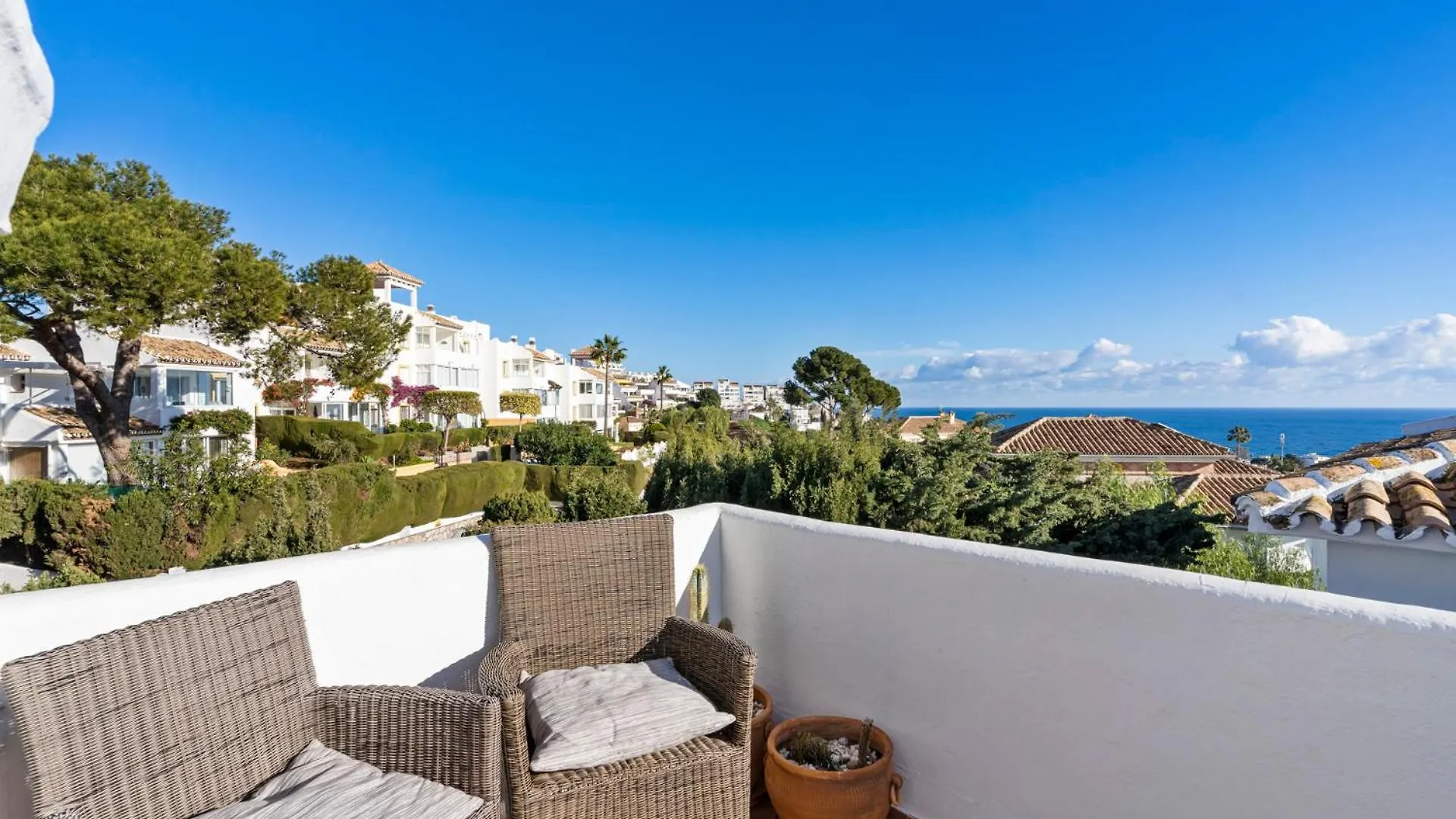 Panoramic Terrace With Pool By Costarentals - Ref 129 Sitio de Calahonda Apartment