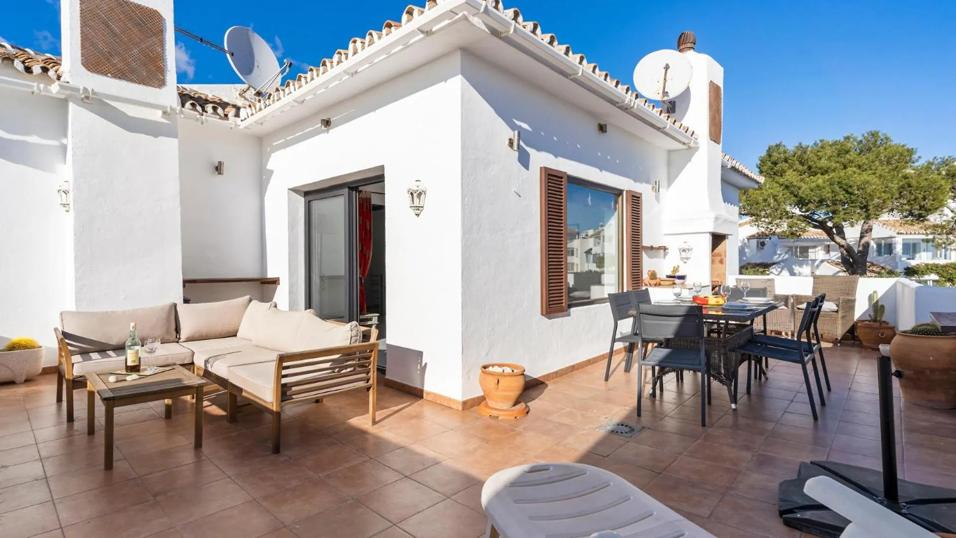 Panoramic Terrace With Pool By Costarentals - Ref 129 Sitio de Calahonda Apartment